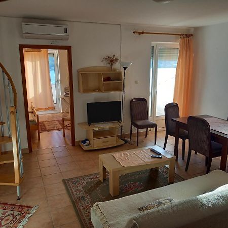 Apartamento Apartman Supetarska Draga Exterior foto