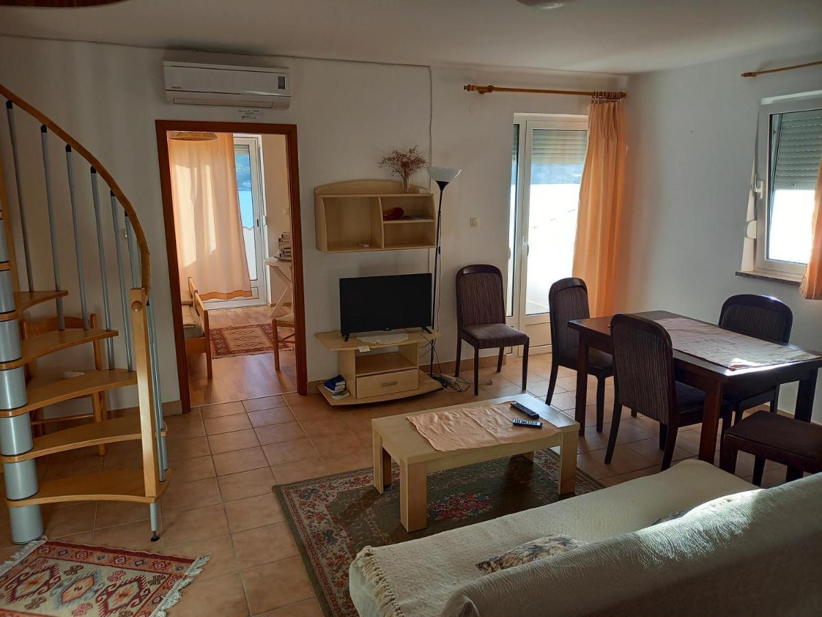 Apartamento Apartman Supetarska Draga Exterior foto