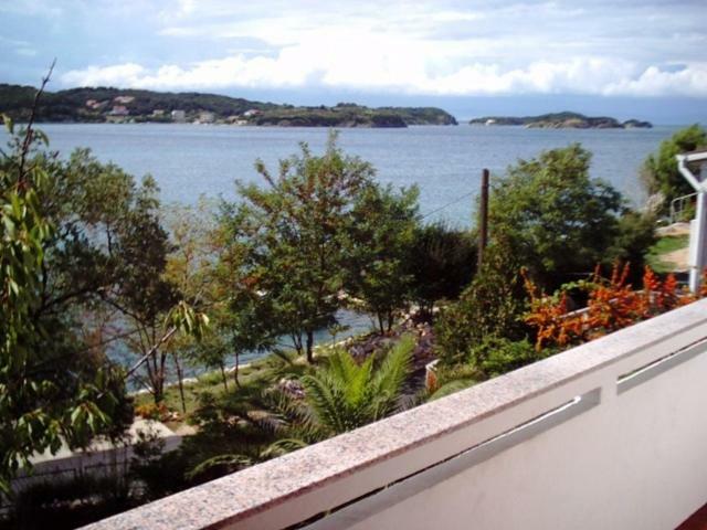 Apartamento Apartman Supetarska Draga Exterior foto