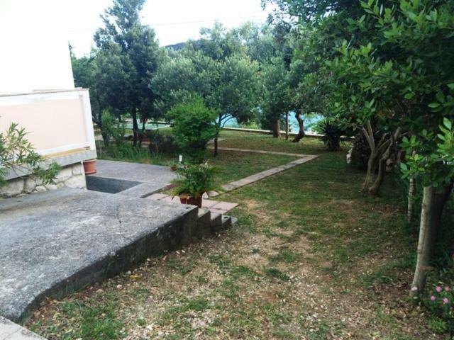 Apartamento Apartman Supetarska Draga Exterior foto